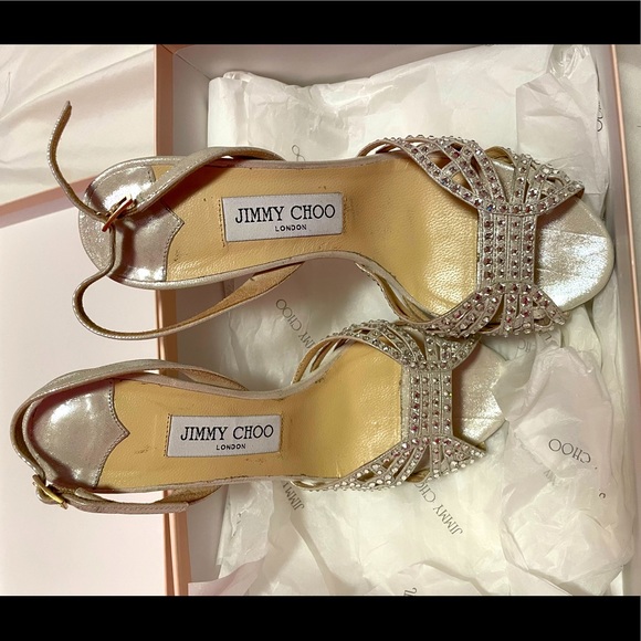 Jimmy Choo Shiny Leather Size 7 Shoe - Picture 2 of 10